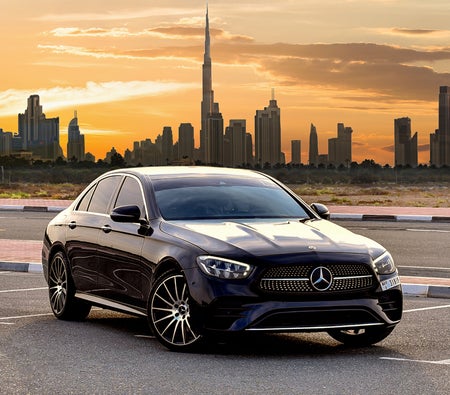Location Mercedes Benz E350 2021 dans Dubai