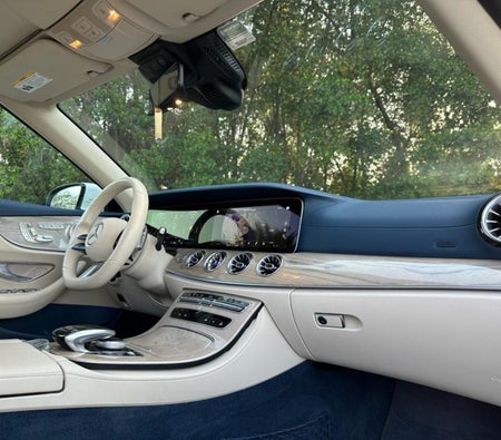 Affitto Mercedesbenz E450 decappottabile 2021 in Dubai