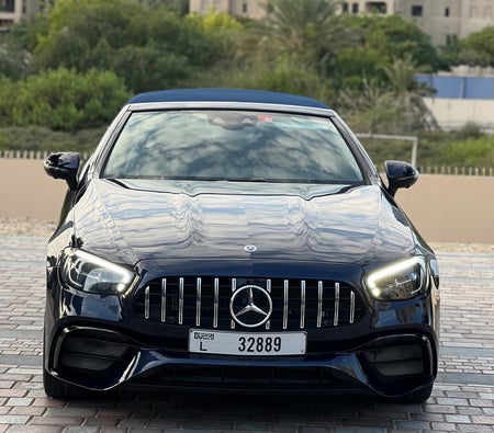 Location Mercedes Benz E450 Cabriolet 2022 dans Dubai