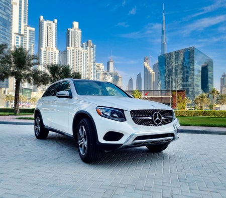 Location Mercedes Benz GLC 300 2019 dans Dubai