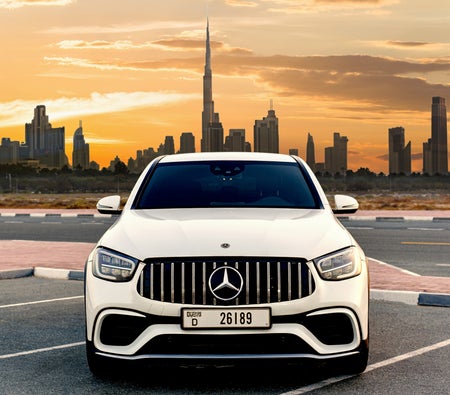 Location Mercedes Benz GLC 300 2020 dans Dubai