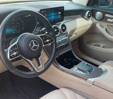 Huur Mercedes-Benz GLC 300 2021 in Dubai