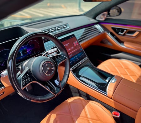 Kira Mercedes Benz Maybach S680 2023 içinde Dubai