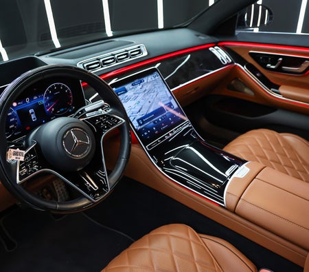Location Mercedes Benz S500 2022 dans Dubai