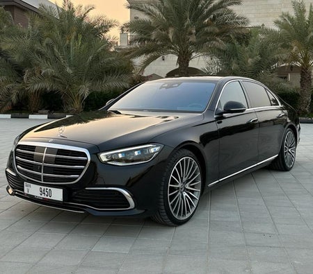 Miete Mercedes Benz S500 2022 in Dubai
