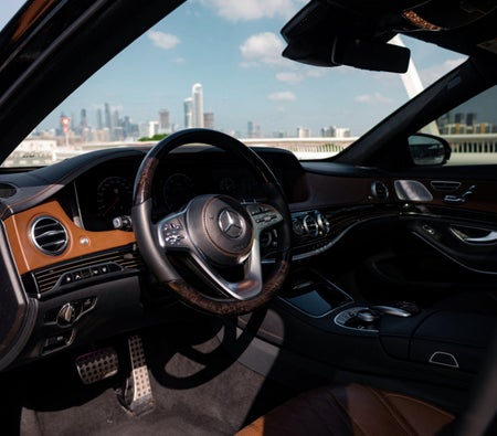 Rent Mercedes Benz S560 2020 in Dubai