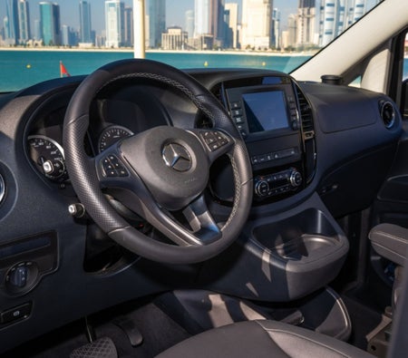 Huur Mercedes-Benz Vito 2024 in Dubai