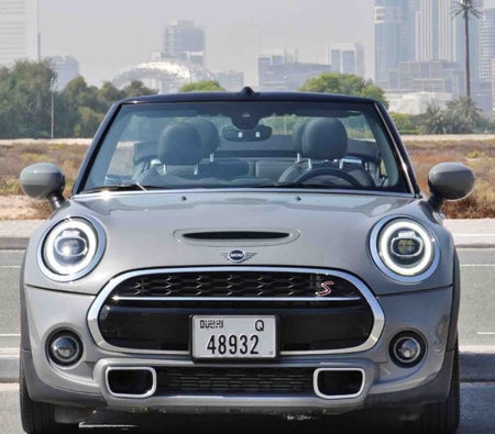Affitto Mini Cooper S decappottabile 2021 in Dubai