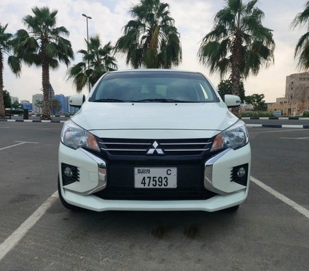 Miete Mitsubishi Anziehen 2023 in Dubai