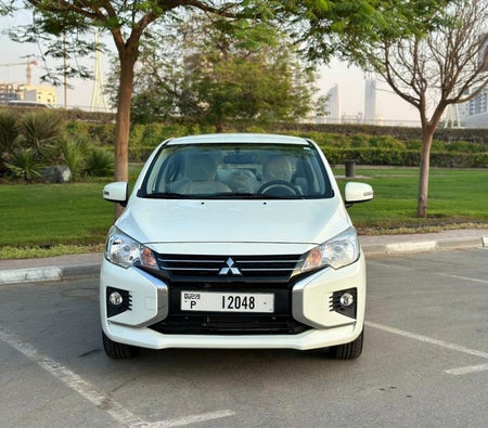 Location Mitsubishi Attirer 2023 dans Dubai