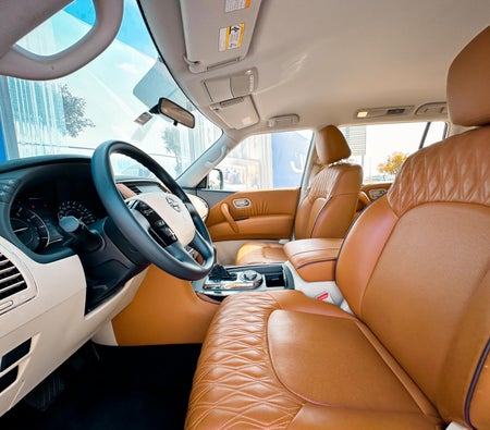 Affitto Nissan Pattuglia platino 2022 in Dubai