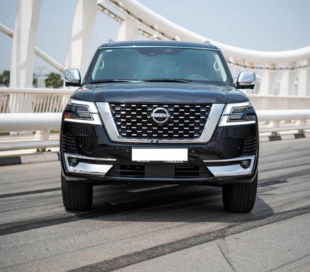 Miete Nissan Platin patrouillieren 2024 in Dubai