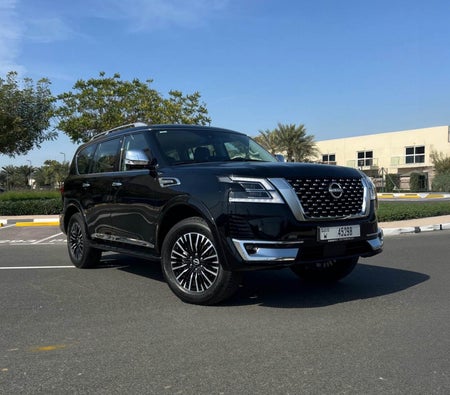 Affitto Nissan Pattuglia platino 2024 in Dubai