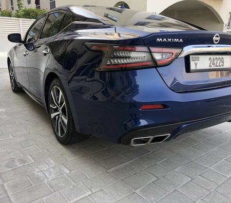 Location Nissan Maxima 2020 dans Dubai