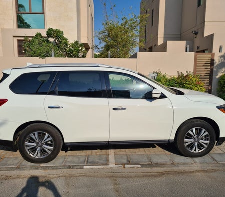 Rent Nissan Pathfinder 2020 in Dubai