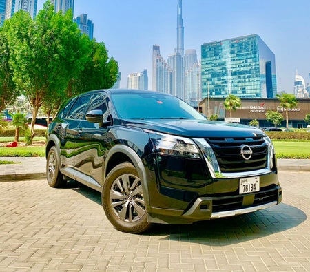 Rent Nissan Pathfinder 2022 in Dubai