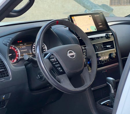 Miete Nissan Nismo patrouillieren 2022 in Dubai