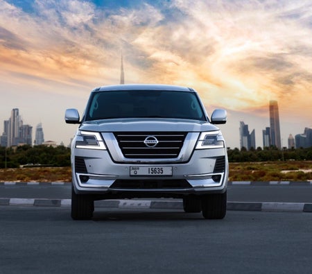 Location Nissan Patrol Platinum 2021 dans Abu Dhabi