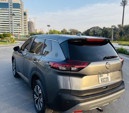 Location Nissan Voyou 2022 dans Dubai