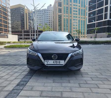 Location Nissan Sentra 2022 dans Dubai