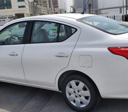 Affitto Nissan Soleggiato 2022 in Abu Dhabi