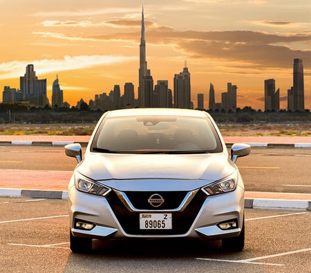 Alquilar Nissan Versa 2021 en Dubai