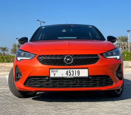 Huur Opel Corsa 2023 in Abu Dhabi