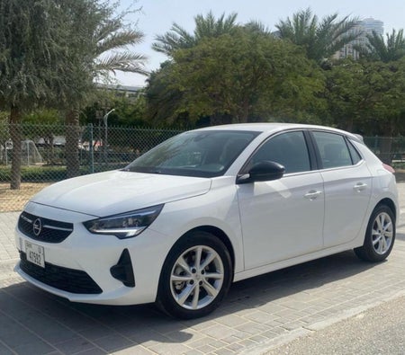 Miete Opel Korsa 2023 in Dubai