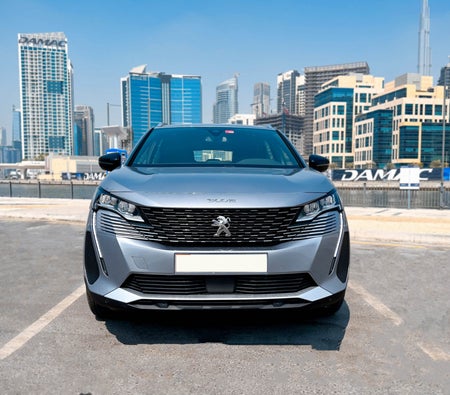Alquilar Peugeot 3008 2024 en Abu Dhabi