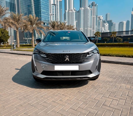 Location Peugeot 3008 2024 dans Abu Dhabi