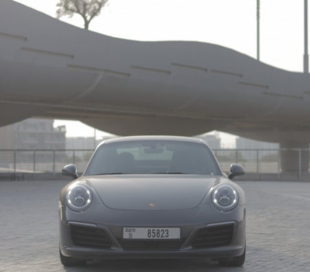 Location Porsche 911 Carrera 4S 2018 dans Dubai