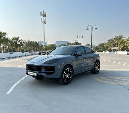 Huur Porsche Cayenne Coupé 2024 in Dubai