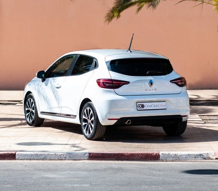 Location Renault Clio Sport Trourer 2023 dans Marrakech