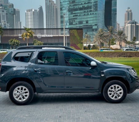 Alquilar Renault Plumero 2023 en Sharjah
