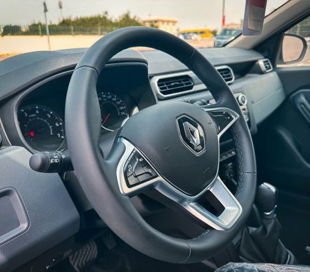 Huur Renault Stofdoek 2024 in Dubai