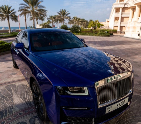 Location Rolls Royce Badge noir fantôme 2021 dans Dubai
