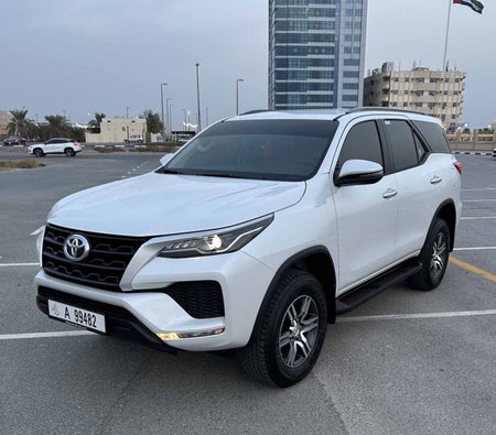 Kira Toyota falcı 2024 içinde Dubai