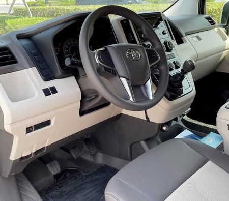 Toyota Hiace 13 Seater 2021
