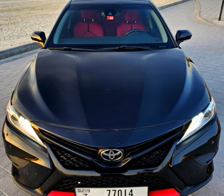 Affitto Toyota Camry 2021 in Dubai