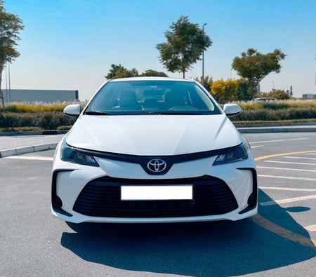 Alquilar Toyota Corola 2023 en Ras Al Khaimah