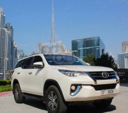 Rent Toyota Fortuner 2020 in Abu Dhabi