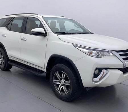 Miete Toyota Fortuner 2022 in Riad