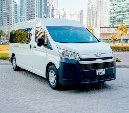 Miete Toyota Hiace 11 Personen  2023 in Dubai