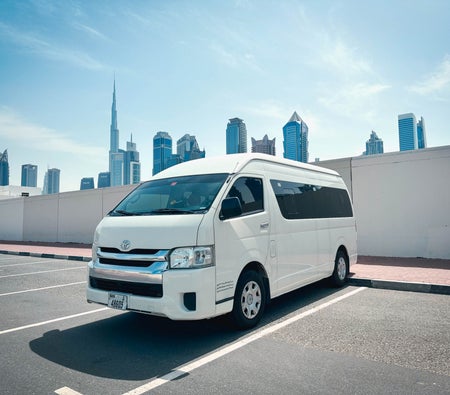Kira Toyota Hiace 14 kişilik 2023 içinde Dubai