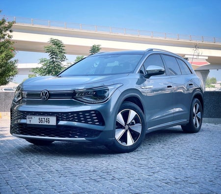 Alquilar Volkswagen ID6 Crozz 2021 en Abu Dhabi