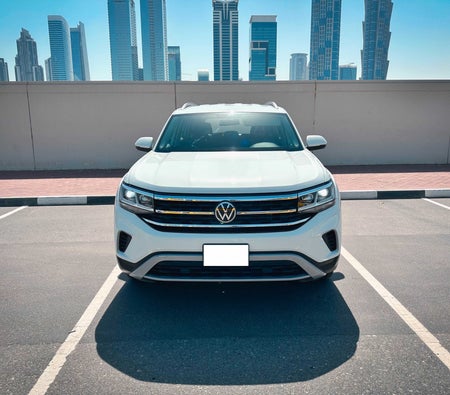 Alquilar Volkswagen Teramont 2022 en Dubai