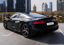 White Audi R8 Coupe 2021 for rent in Dubai 6