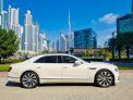 Beyaz Bentley Uçan mahmuz 2020 for rent in Dubai 3