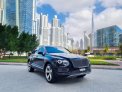 zwart Bentley Bentayga 2020 for rent in Dubai 1