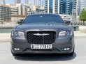 Blanco Chrysler 300C 2018 for rent in Dubai 2